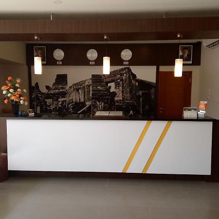 Hotel Wisata Baru 세랑 외부 사진