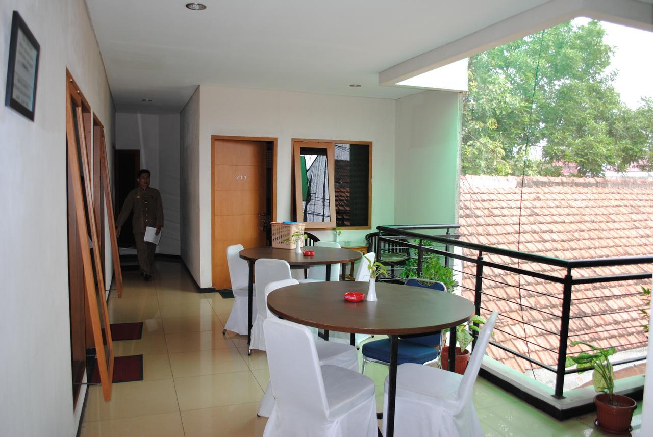 Hotel Wisata Baru 세랑 외부 사진