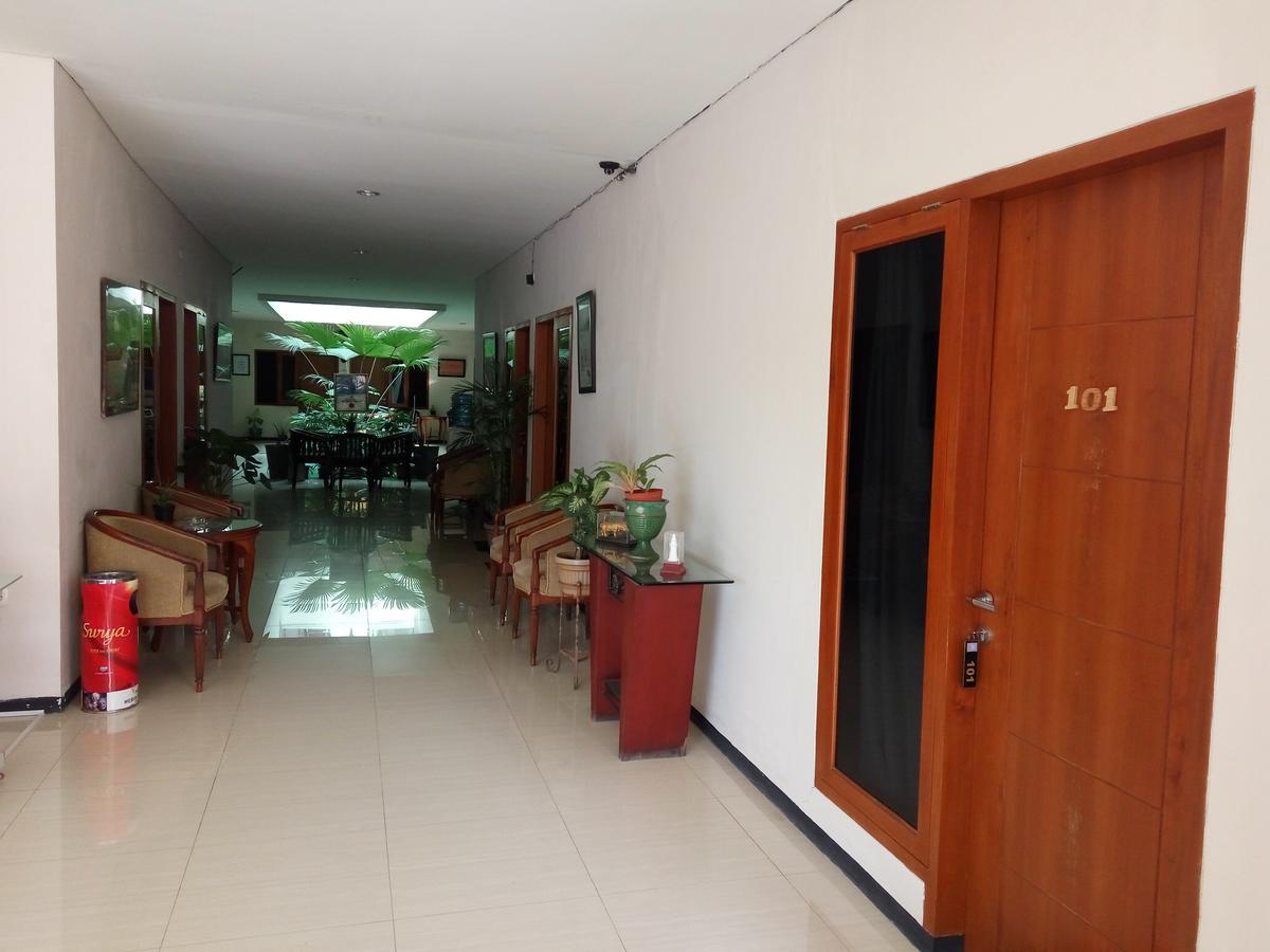 Hotel Wisata Baru 세랑 외부 사진